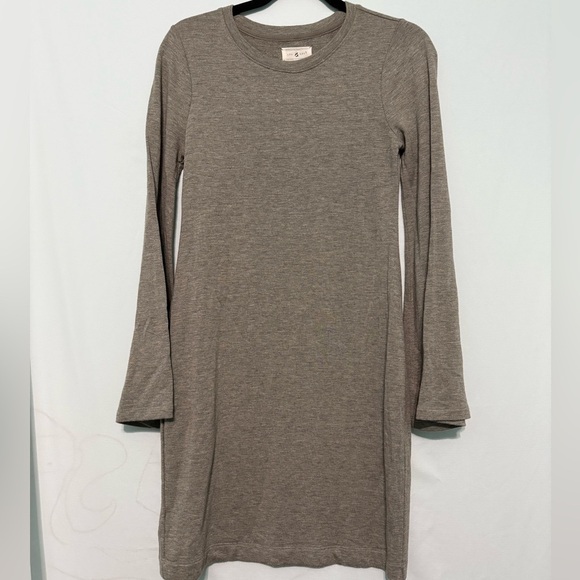 Lou & Grey Dresses & Skirts - Lou & Grey Long Sleeve Dress